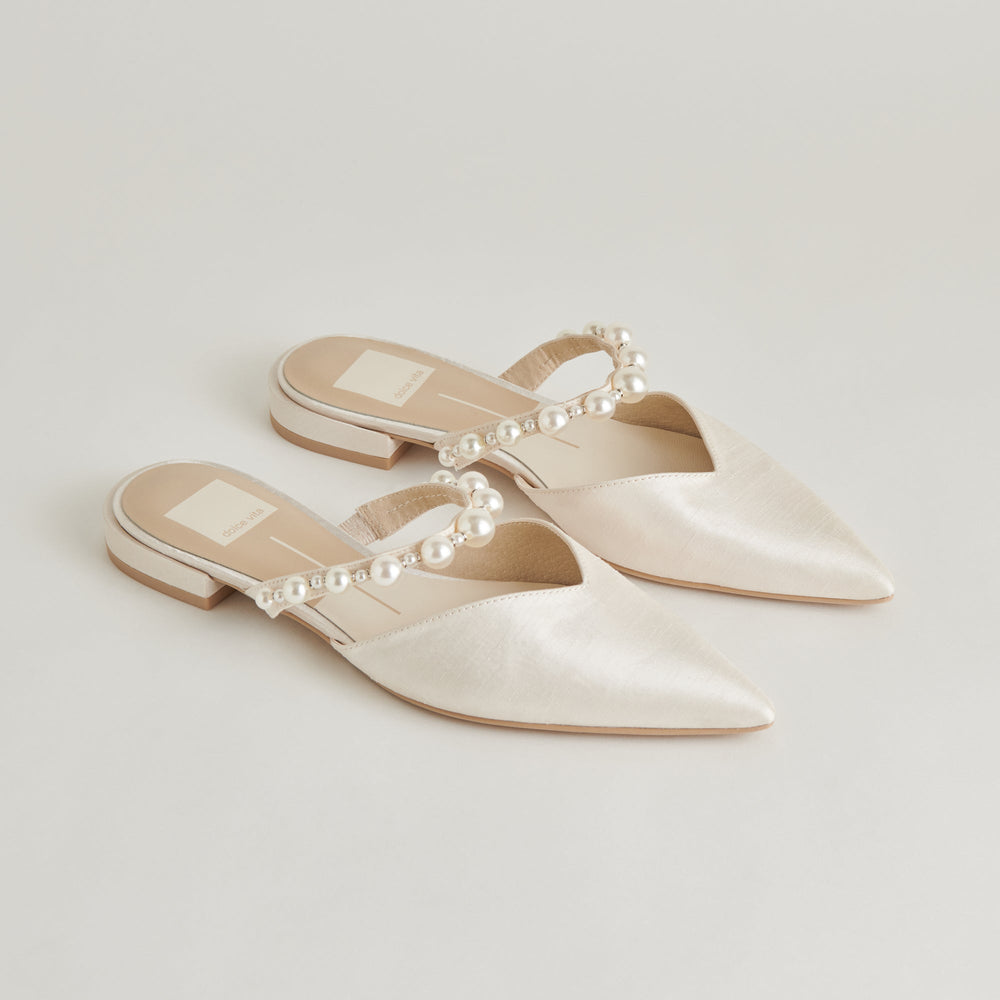 KANIKA PEARL FLATS VANILLA PEARLS | Women Dolce Vita