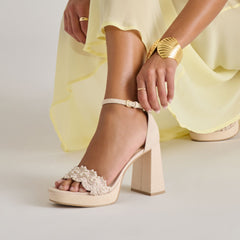 PELTIN PEARL HEELS VANILLA WOVEN RAFFIA | Dolce Vita Women
