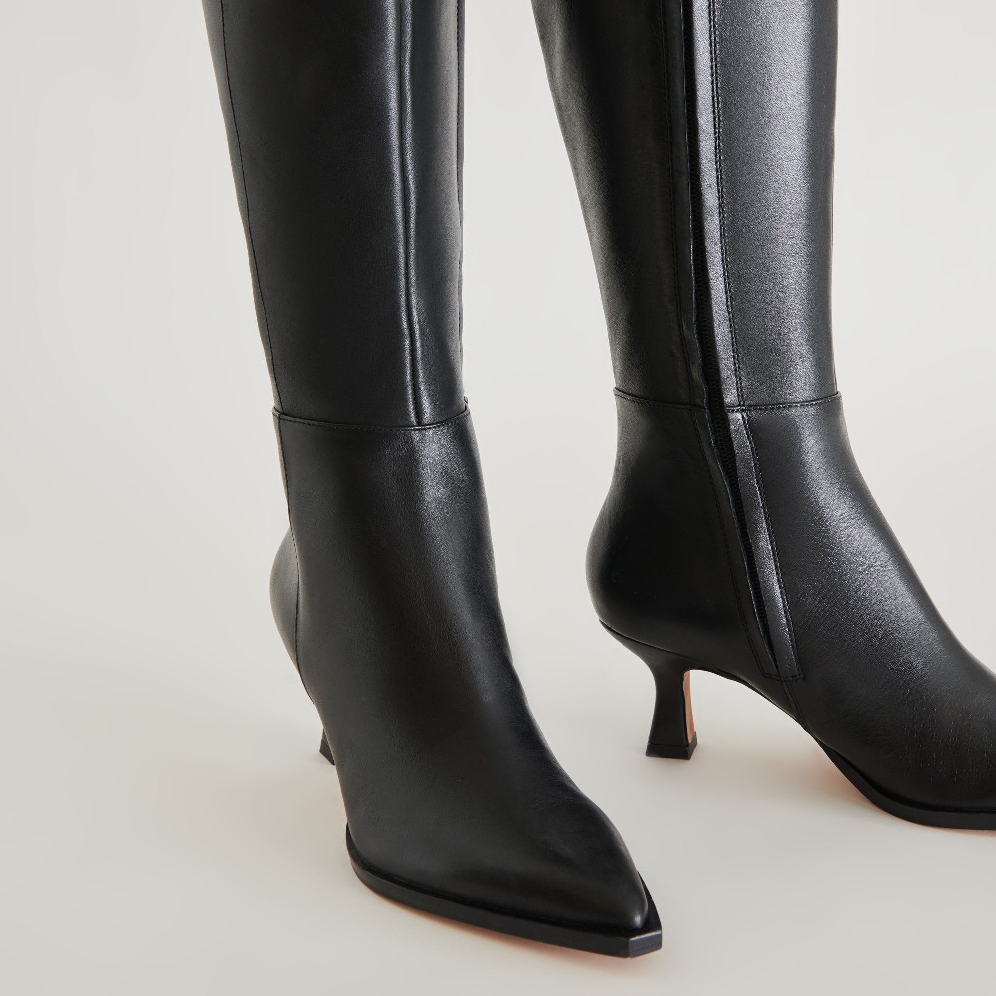 Auggie Black Leather Boots | Women Dolce Vita