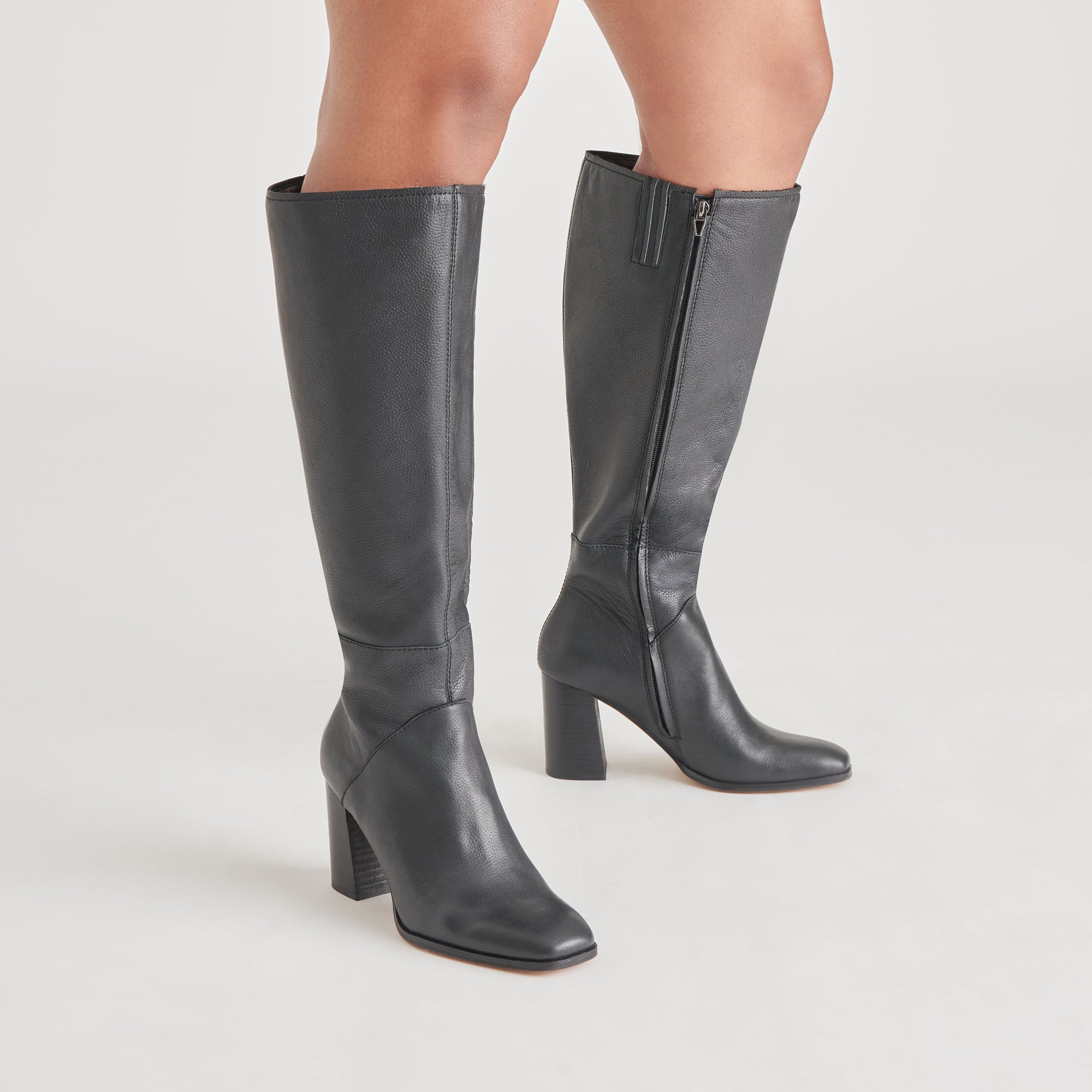 FYNN Wide Calf Boots Onyx Leather | Women Dolce Vita