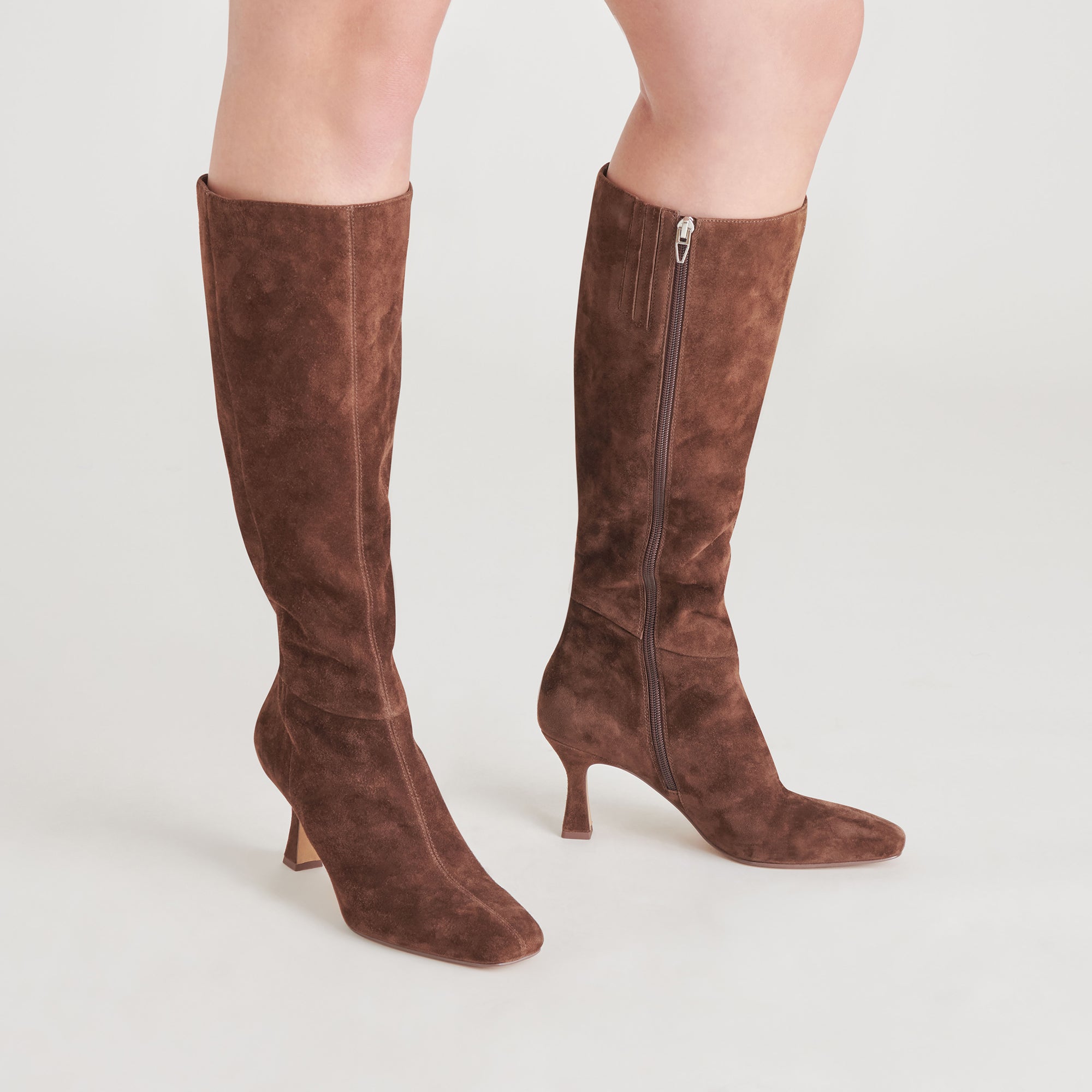 GYRA BOOTS DK BROWN SUEDE | Women Dolce Vita