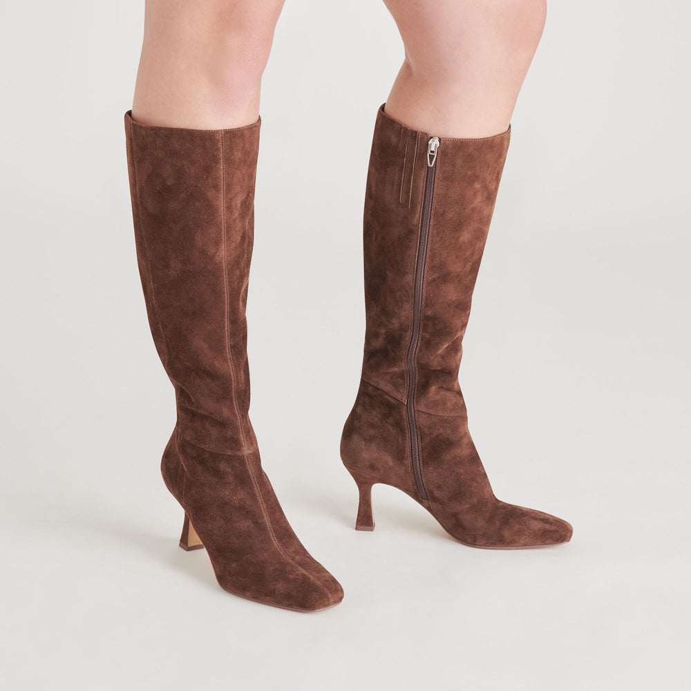 GYRA BOOTS DK BROWN SUEDE | Women Dolce Vita