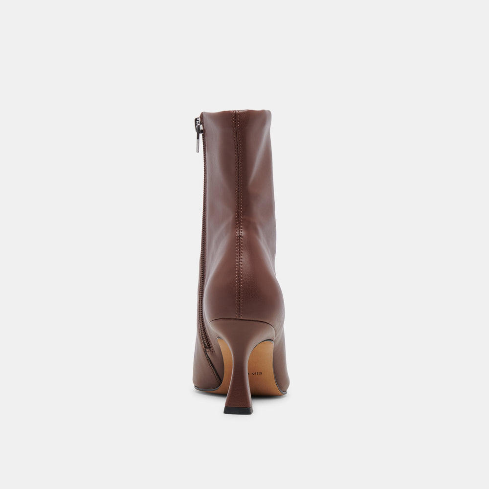 GLAMOR BOOTS CHOCOLATE STELLA | Dolce Vita Women