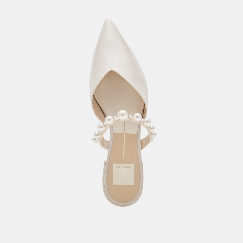 KANIKA PEARL FLATS VANILLA PEARLS | Women Dolce Vita