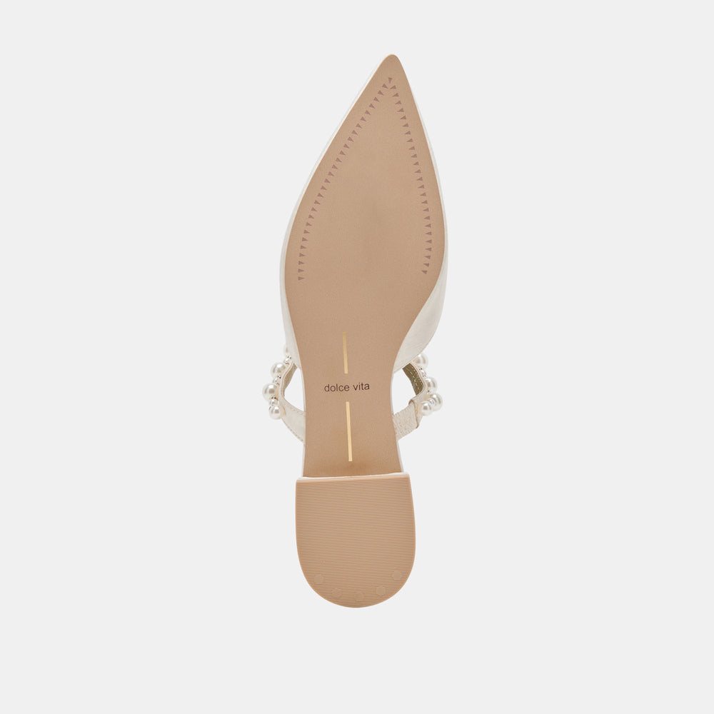 KANIKA PEARL FLATS VANILLA PEARLS | Women Dolce Vita