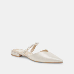 KANIKA PEARL FLATS VANILLA PEARLS | Women Dolce Vita