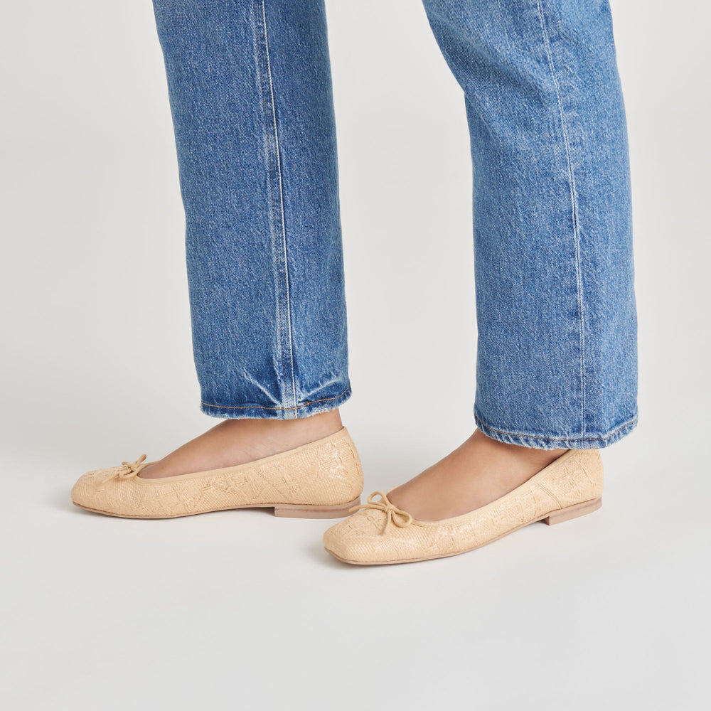 ANISA BALLET FLATS LT NATURAL WOVEN RAFFIA | Dolce Vita Women