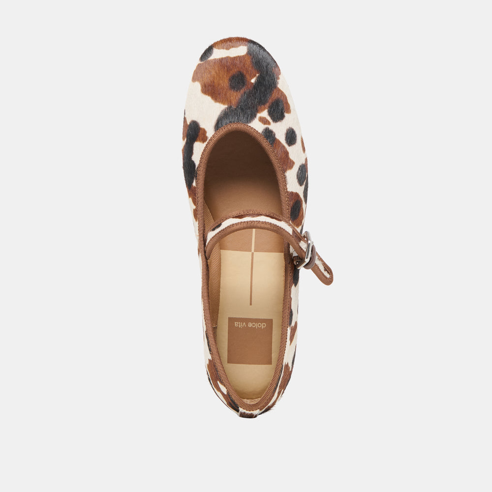 Roslyn Cocoa Taurus Calf Hair | Dolce Vita Women
