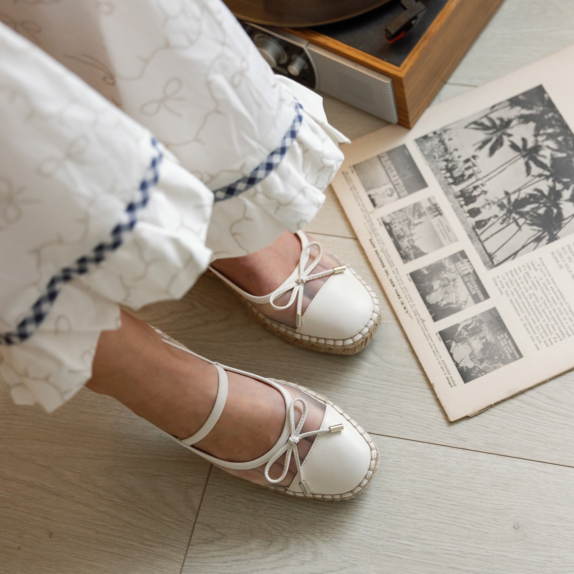 CAMBRE BALLET FLATS WHITE MESH | Women Dolce Vita