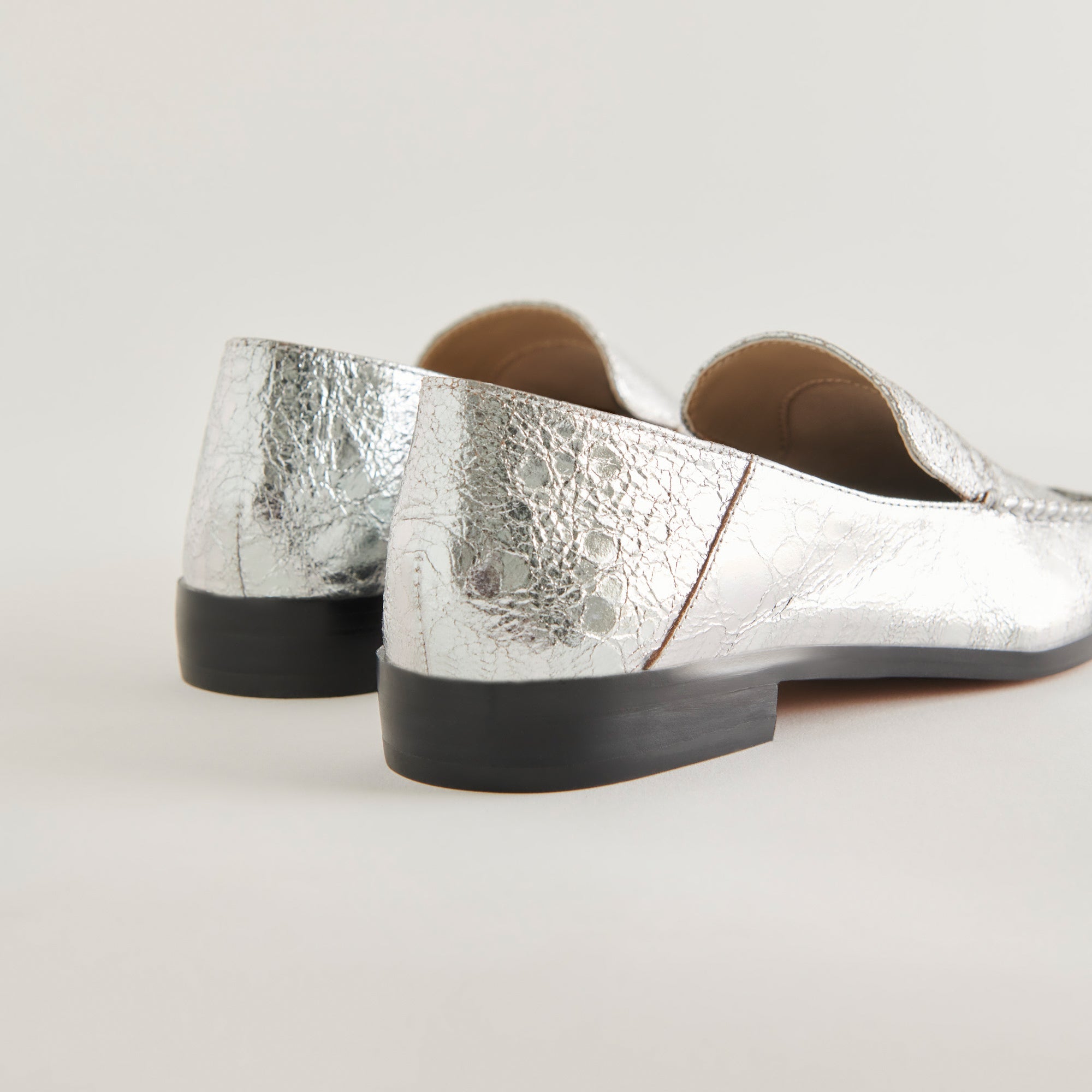 Beny Flats Silver Distressed Leather | Women Dolce Vita