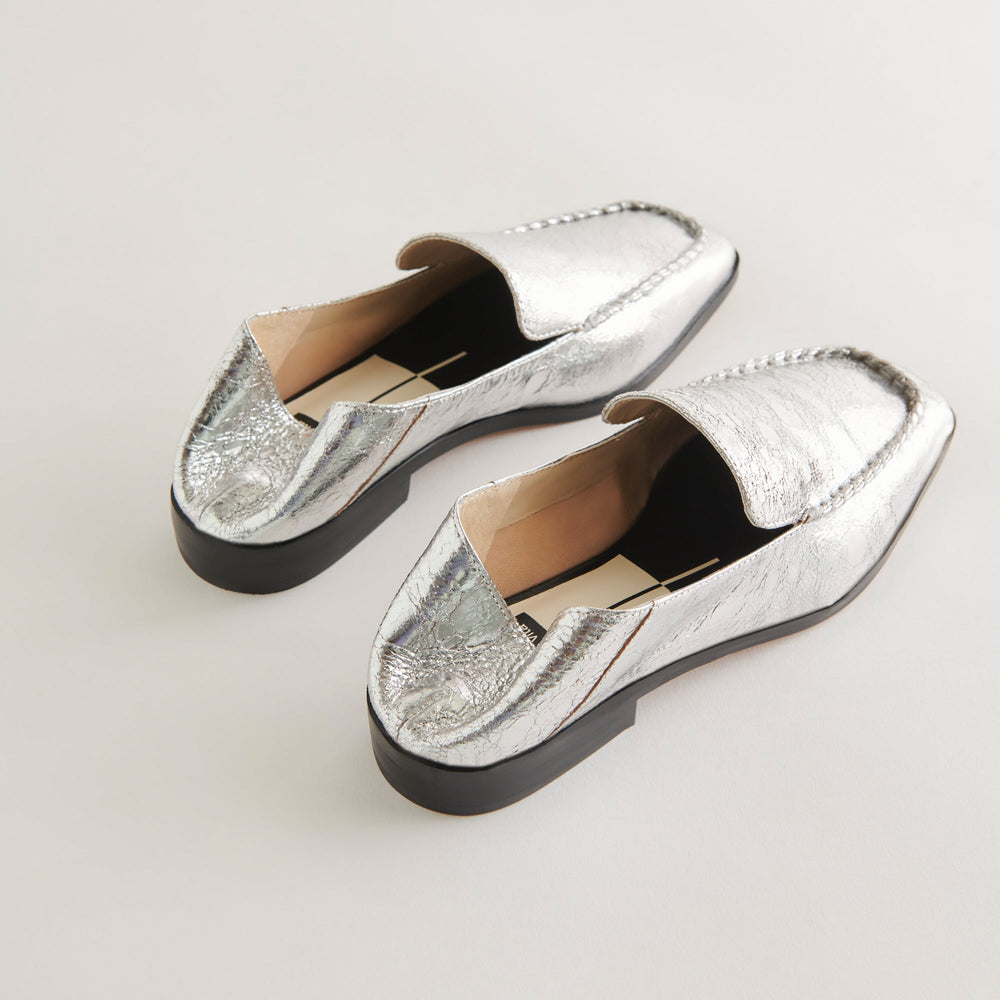 Beny Flats Silver Distressed Leather | Women Dolce Vita
