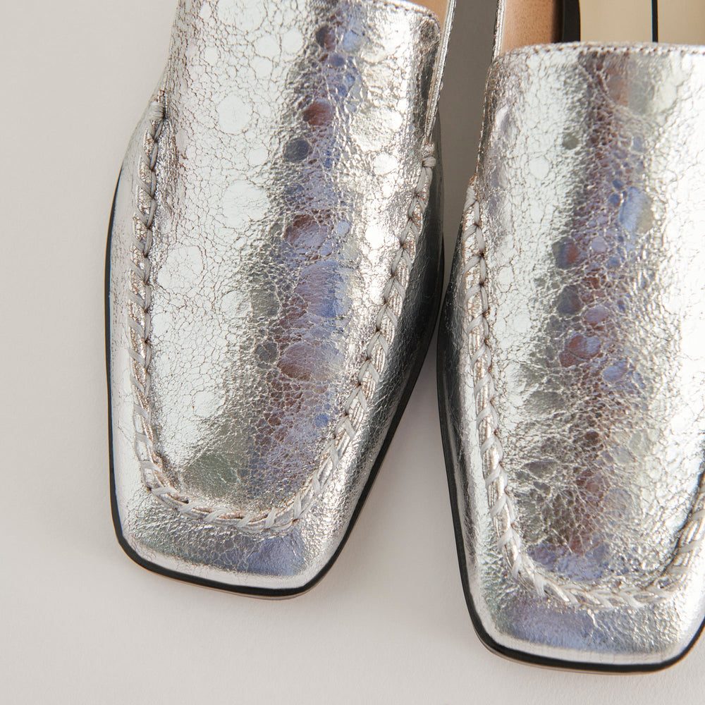 Beny Flats Silver Distressed Leather | Women Dolce Vita