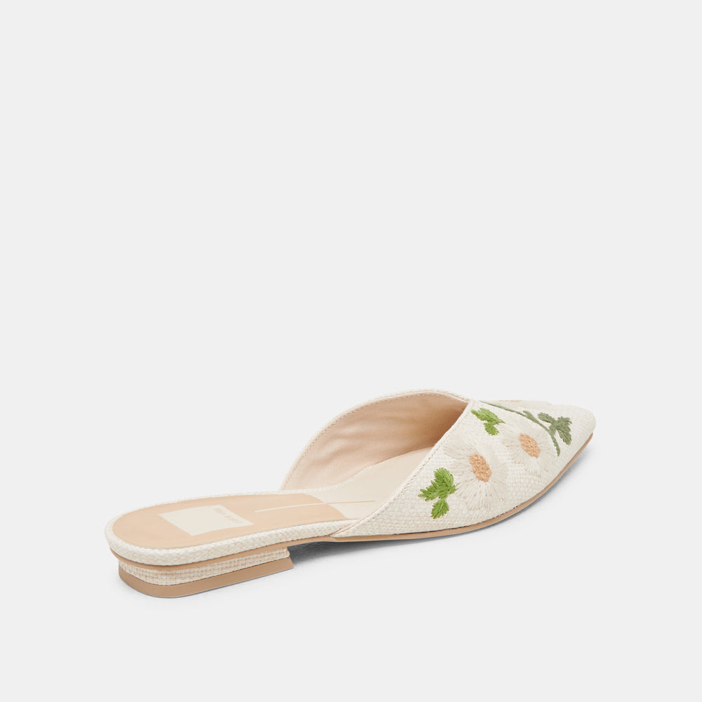 ELM FLATS WHITE FLORAL RAFFIA | Dolce Vita Women
