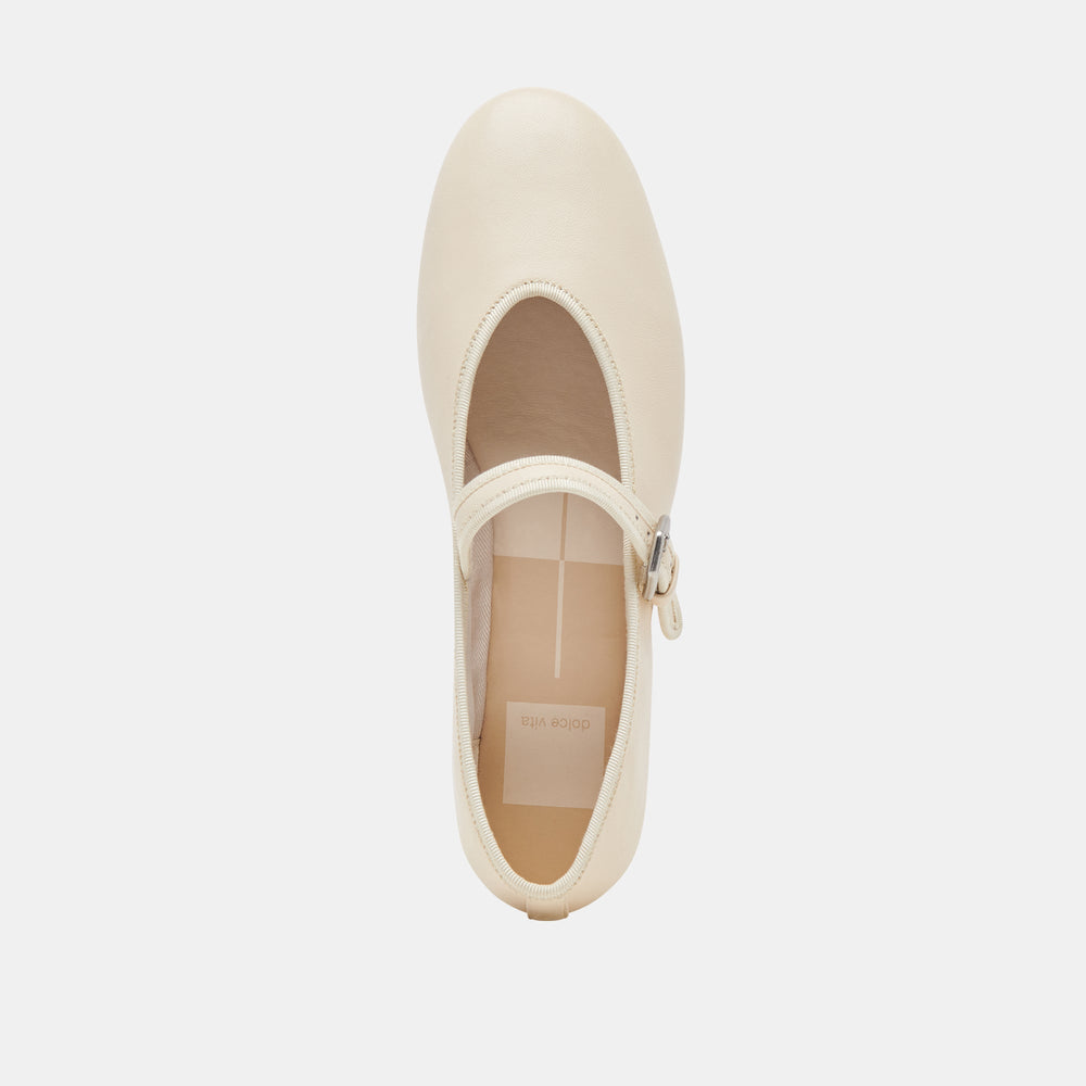 ROSLYN BALLET FLATS CREME LEATHER | Dolce Vita Women