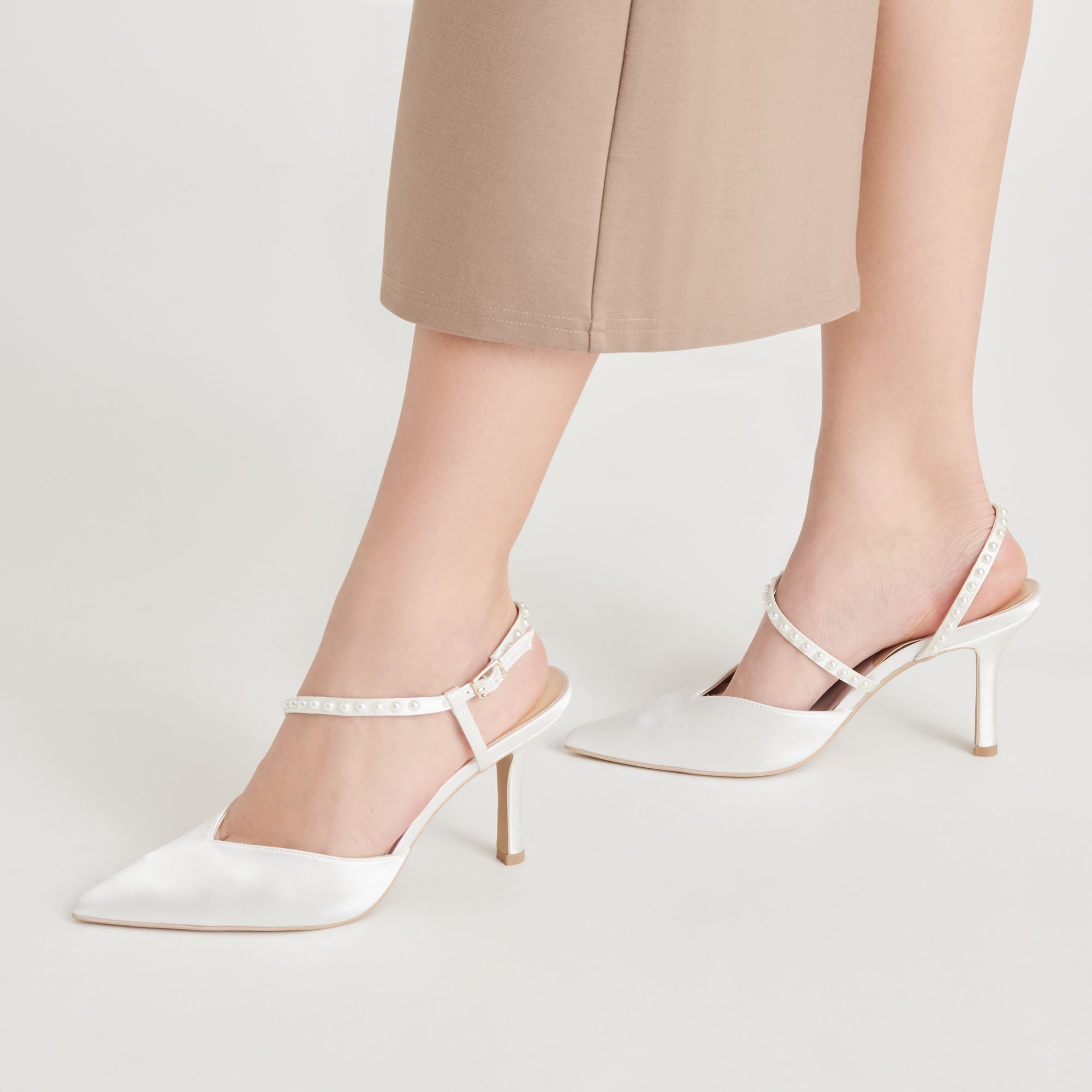 KAMRA PEARL HEELS TRUE WHITE SATIN | Dolce Vita Women