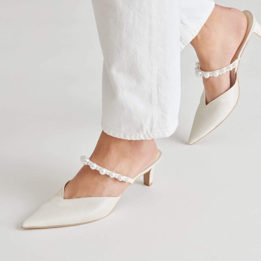 Kanika Pearl Mid Vanilla Pearl Heels | Women Dolce Vita