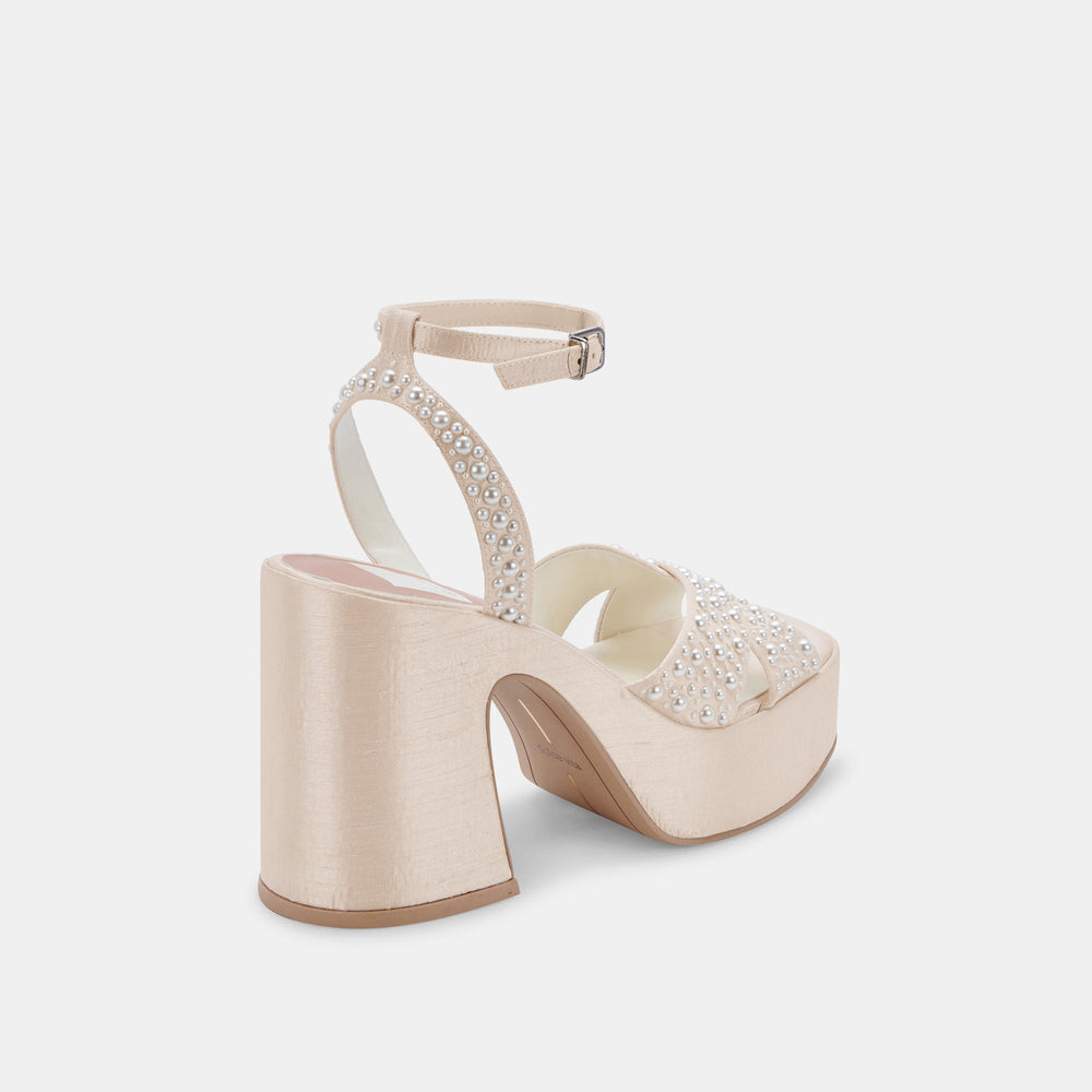 WESSI PEARL HEELS VANILLA PEARLS | Dolce Vita Women