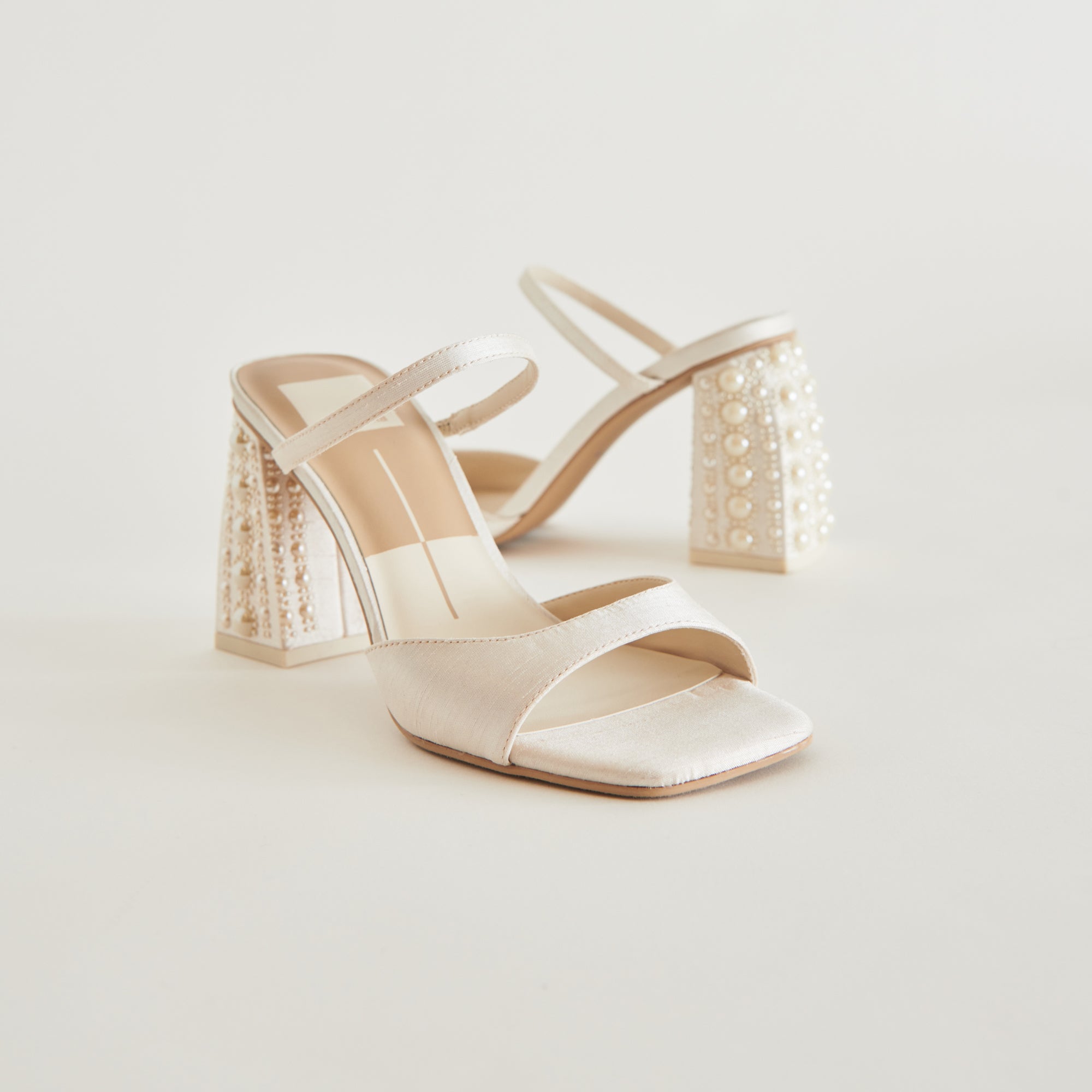 JEMMY PEARL HEELS VANILLA SILK | Women Dolce Vita
