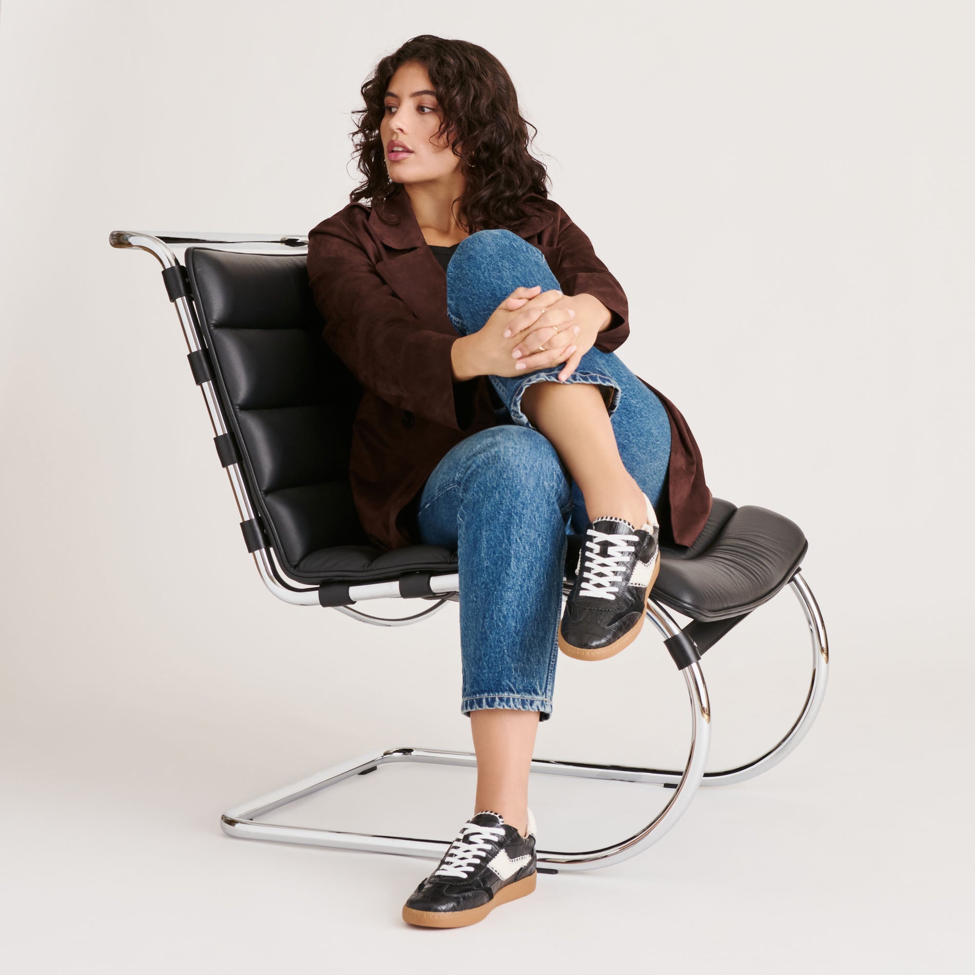 NOTICE SNEAKERS NAVY SUEDE | Dolce Vita Women