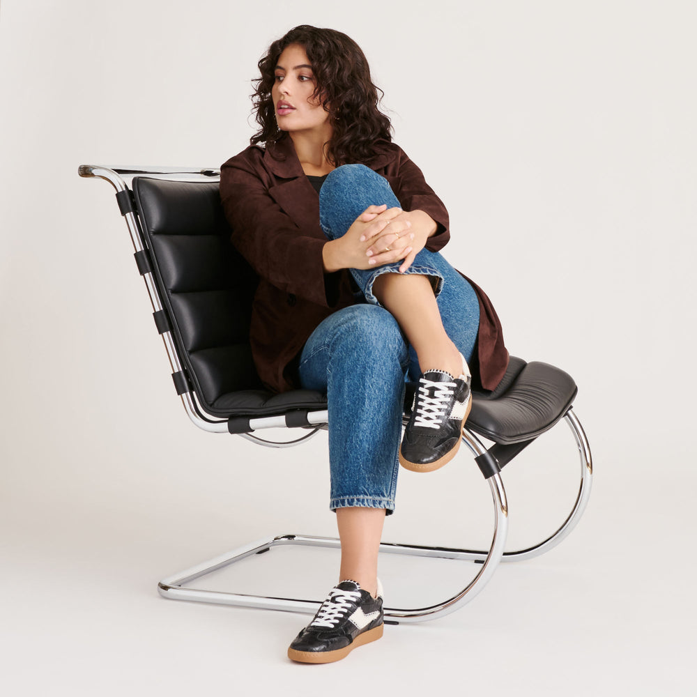 NOTICE SNEAKERS NAVY SUEDE | Dolce Vita Women
