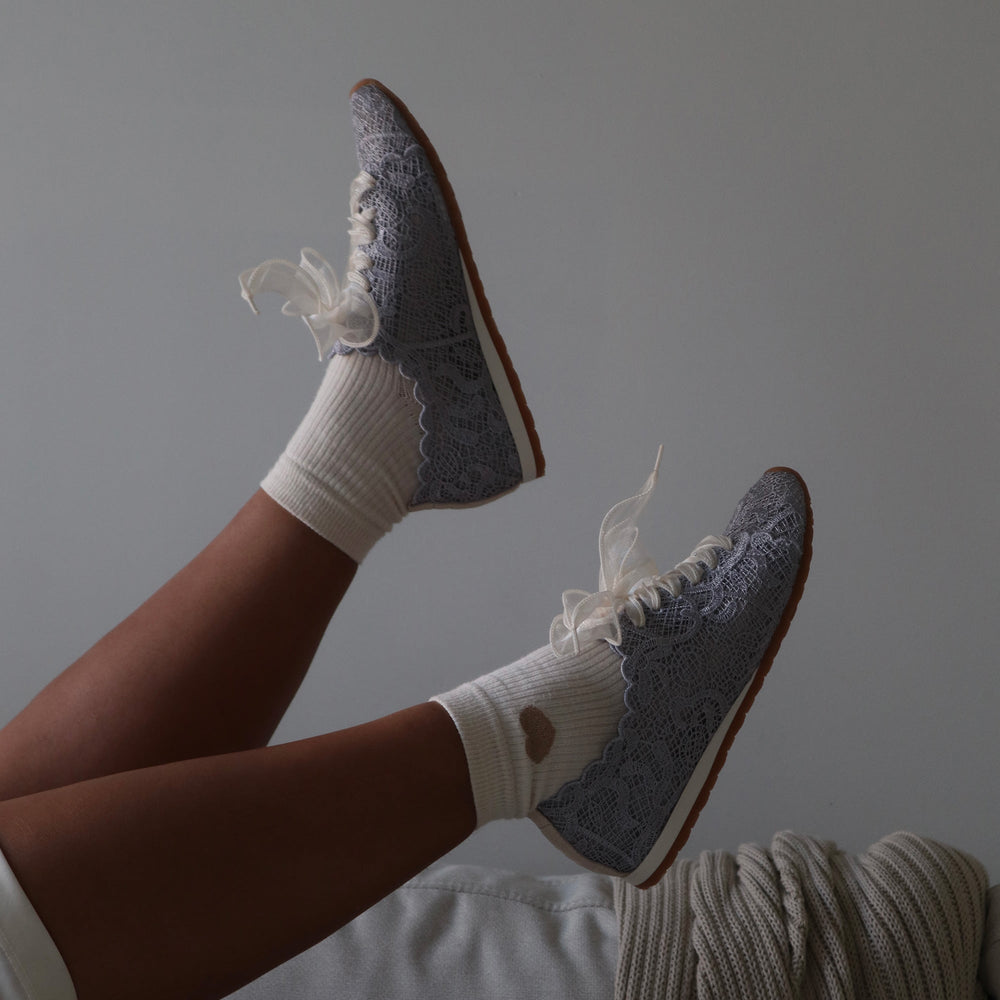 DAYANA SNEAKERS DUSTY BLUE LACE | Dolce Vita Women