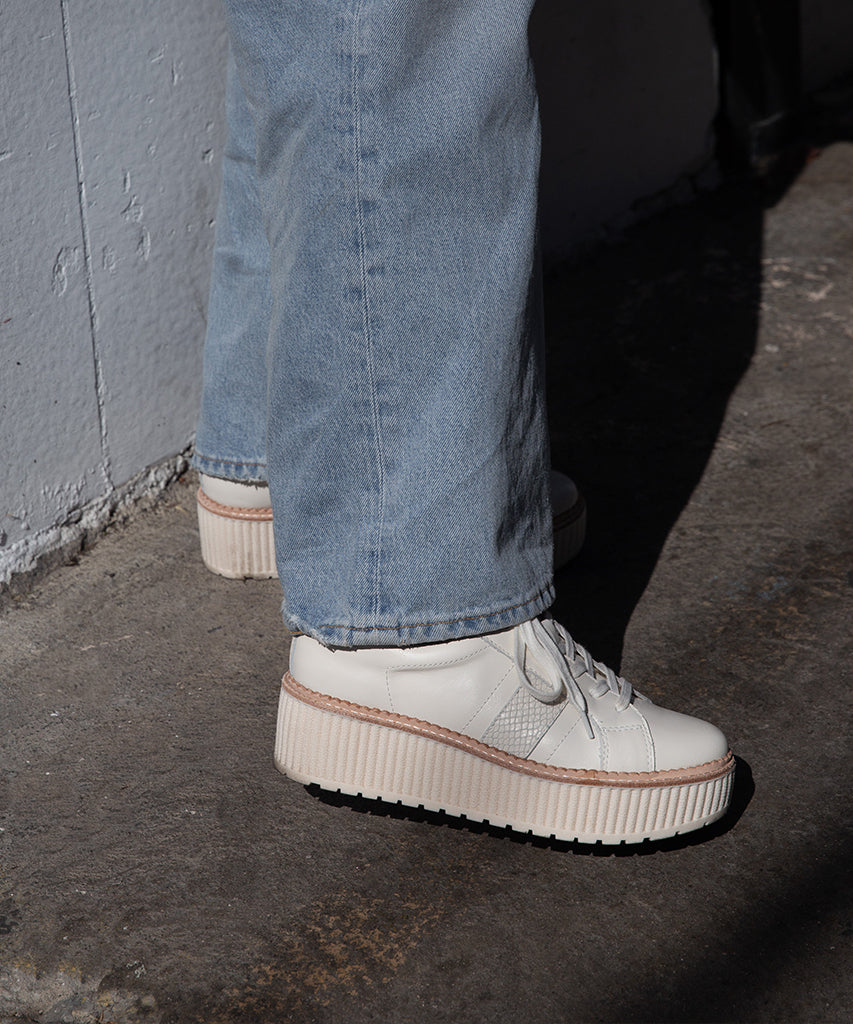 TIGER SNEAKERS WHITE LEATHER | Women Dolce Vita