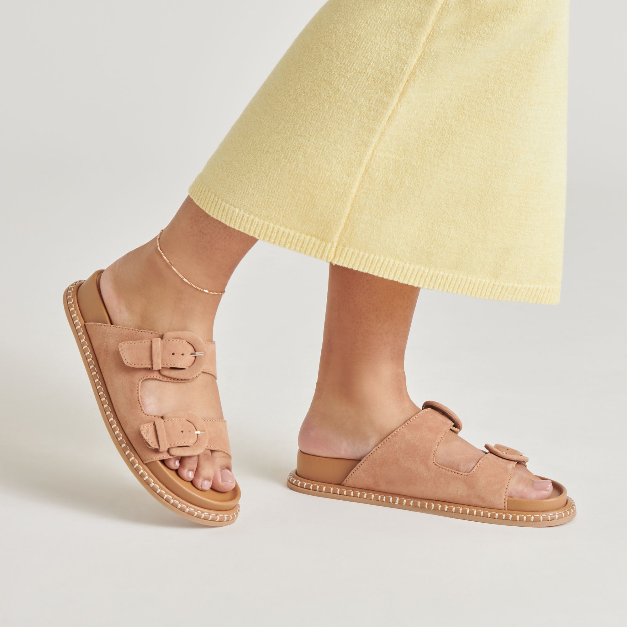 SHAUNY SANDALS TOFFEE SUEDE | Dolce Vita Women