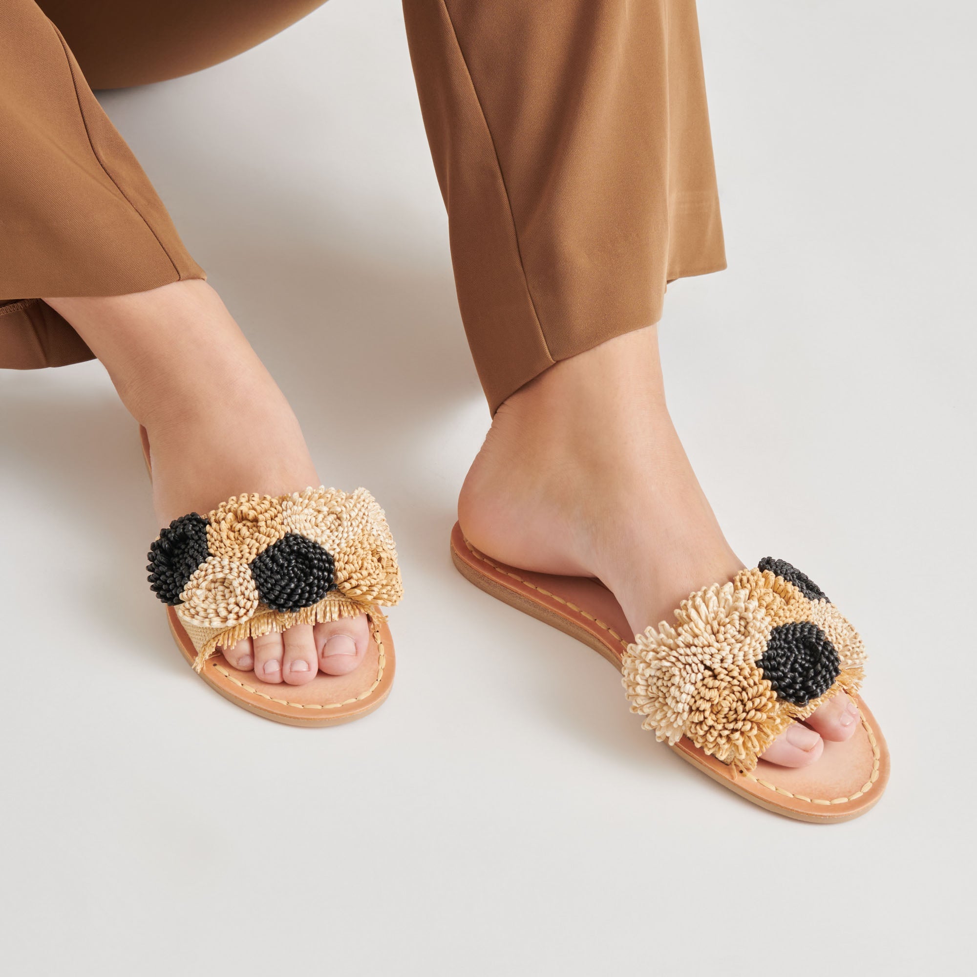 DANELA SANDALS BLACK NATURAL RAFFIA | Dolce Vita Women