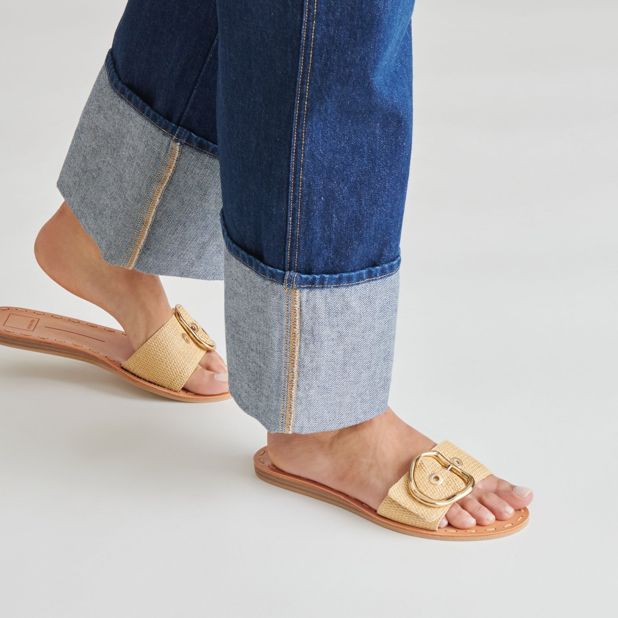 DANNA SANDALS NATURAL RAFFIA | Women Dolce Vita
