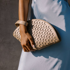 ISOLDE CLUTCH BEIGE STELLA | Women Dolce Vita