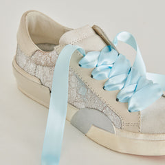 SATIN LACE LIGHT BLUE | Dolce Vita Women